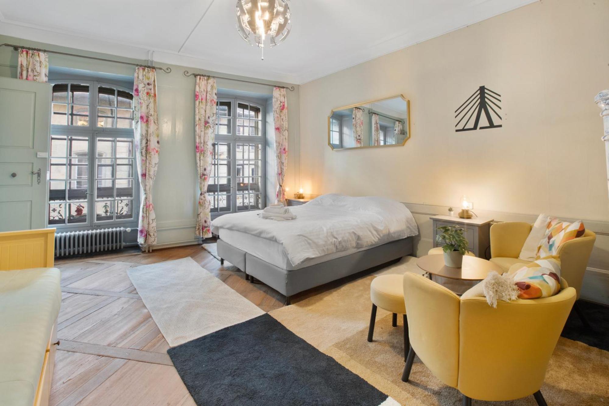 Apartment Atypique Dans La Vieille De